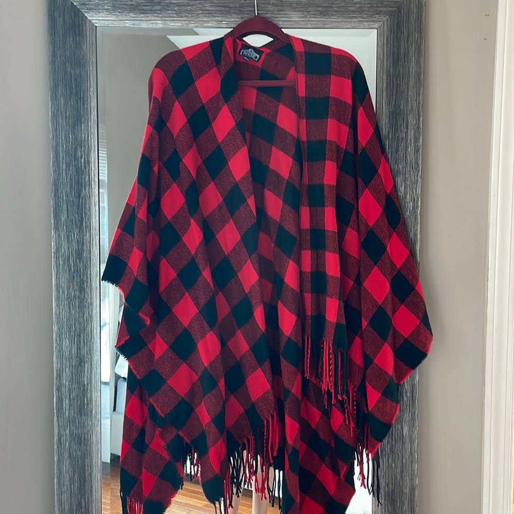 Black and red checkered fleece cape
